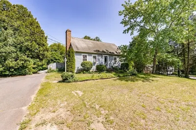 12 Pinebrook Cir