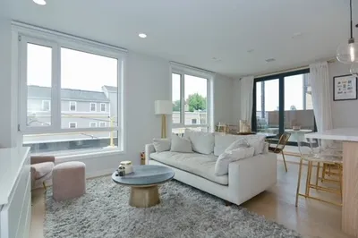 457 W Broadway #209