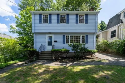 10 Colburn St
