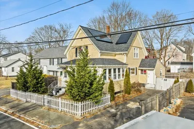 98 Pine St 1