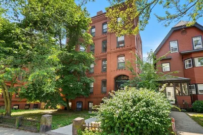 14-16 Davis Ave