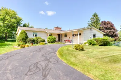 6 Burtenmar Circle 1