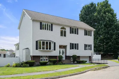 11 Kennedy Dr 1