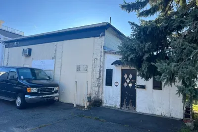 99 Temple St 1