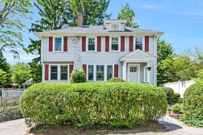 15 Evans Road 1