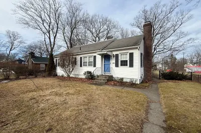 24 Mary Ellen Ln 1