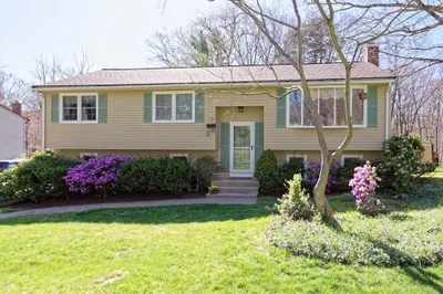 3 Sunwood Dr