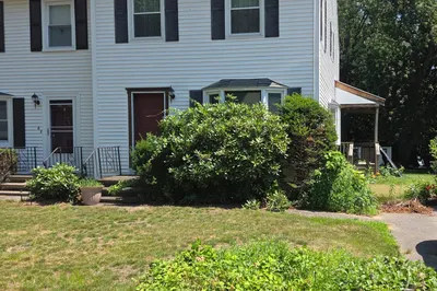 6 Riverbank Circle #6 1