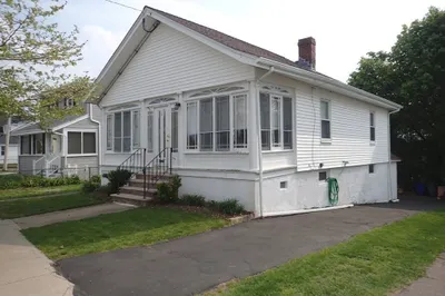 1 Newton Ave 1