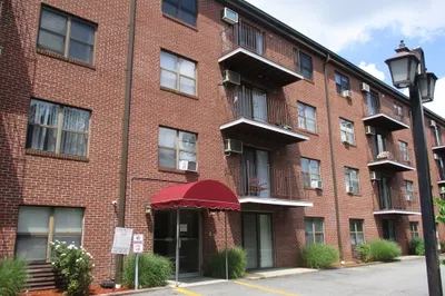 10 Wrentham Rd #305