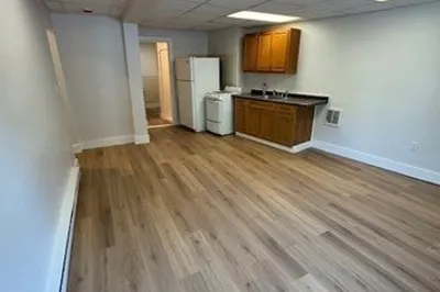 108 S. Common St #1R