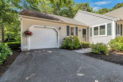 115 Leisure Green Dr #115 1