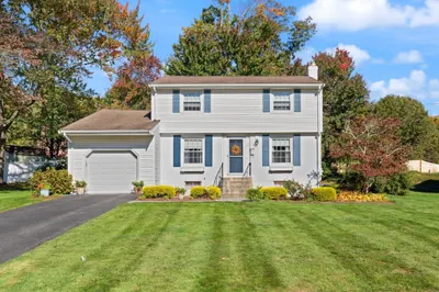 33 Arcadia Rd 1