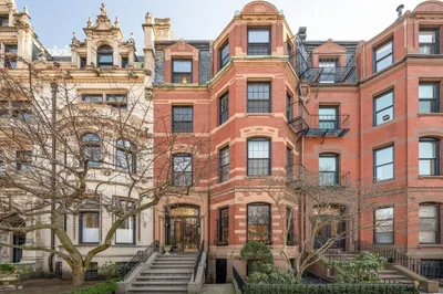 318 Commonwealth Avenue #2