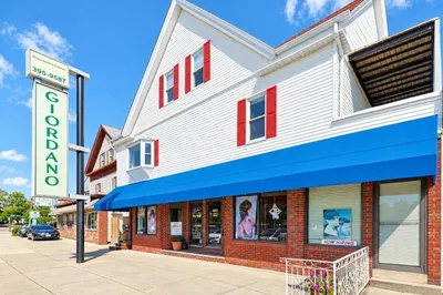 460 Main St 1