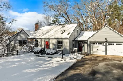 218 Old Connecticut Path 1