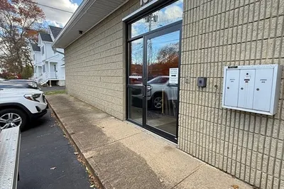16 Railroad Ave 1