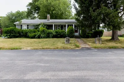12 Cypress Dr