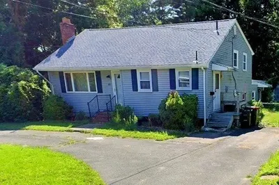 83 11th Ave