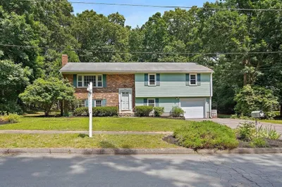 15 Dudley Rd