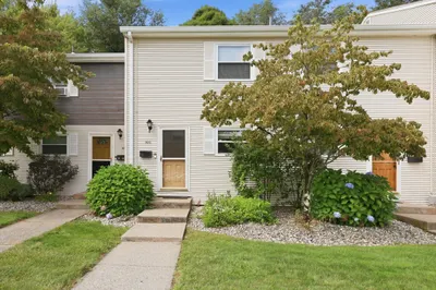 142 Autumn St #G 1