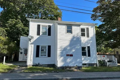 134-136 South Walnut 1