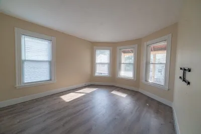 21 Granville Ave #2 1