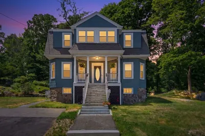 116 Essex St 1