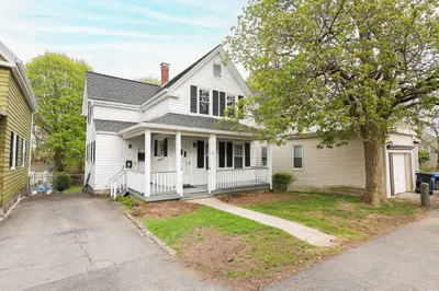 12 Nelson St , Ma 02169 St