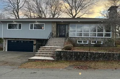 371 Highview Ave 1