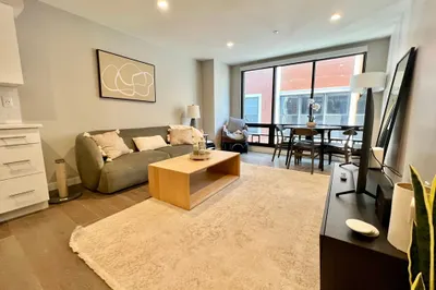 244 Hanover St #430