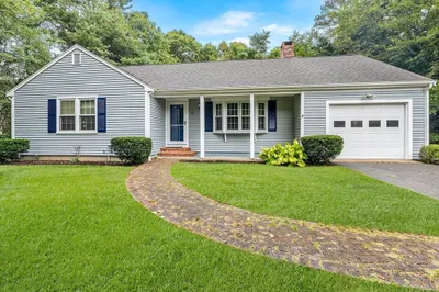 60 Valley Brook Rd