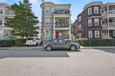 9 Odonnell Square #1