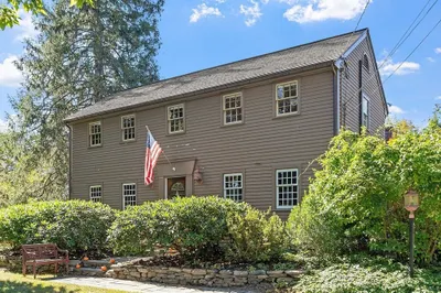 24 Fairbanks St 1