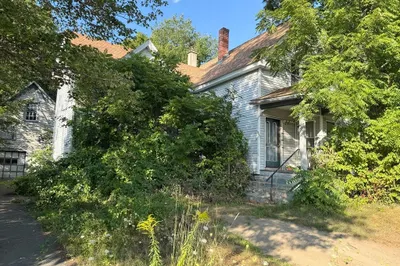 37 Logan Ave 1