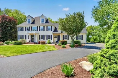 22 Nardone Circle 1