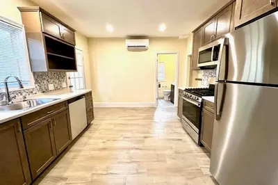 37 Gordon St #1