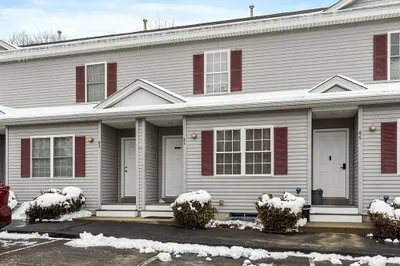 84 Lake St #84