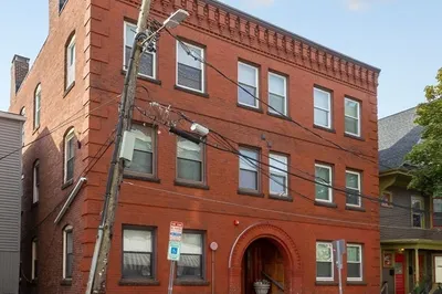 6 Porter Road #1L 1