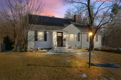 22 Stratford Rd