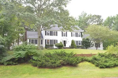 6 Winterberry Drive 1