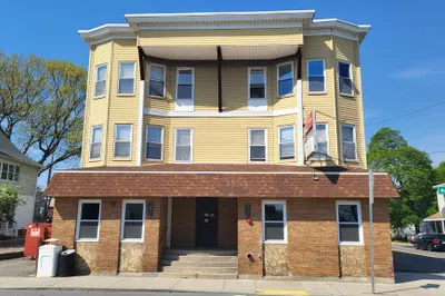 218 Mechanic Street #1 1