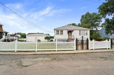 101 Kenberma St 1