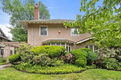 18 Evans Rd