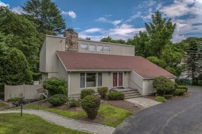 325 Old Billerica Rd 1