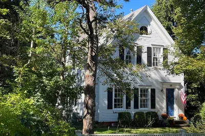 50 Oak St 1