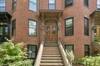 121 Pembroke Street #2