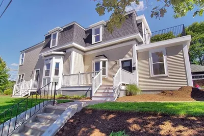 27 Hilton St #2 1