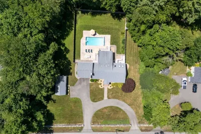 61 Topsfield Road 1
