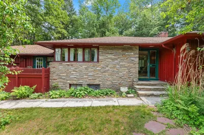 5 Woodland Dr 1
